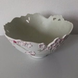 Lenox Pink Embossed Cherry Blossom Medium Bowl New In Box